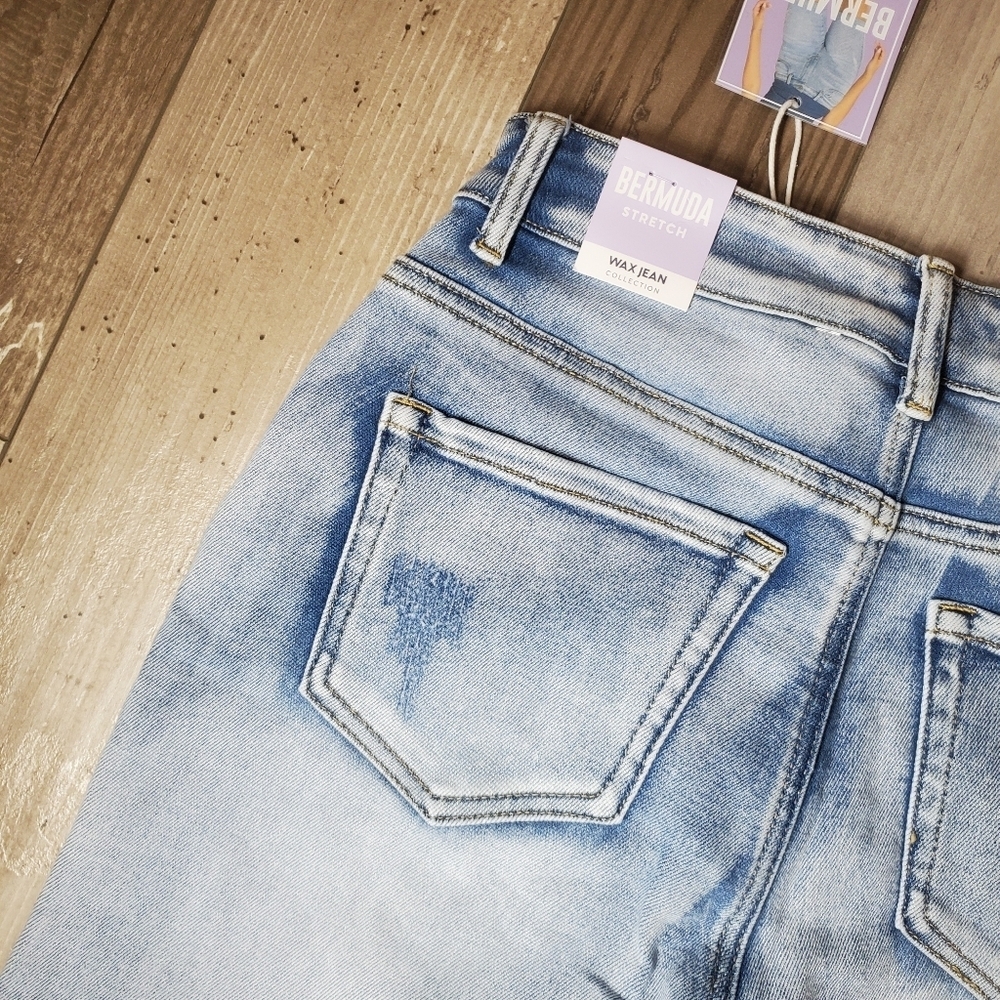 NWT Wax Jean Collection Bermuda Stretch Jean Shorts Women's Size Medium - Picture 10 of 16
